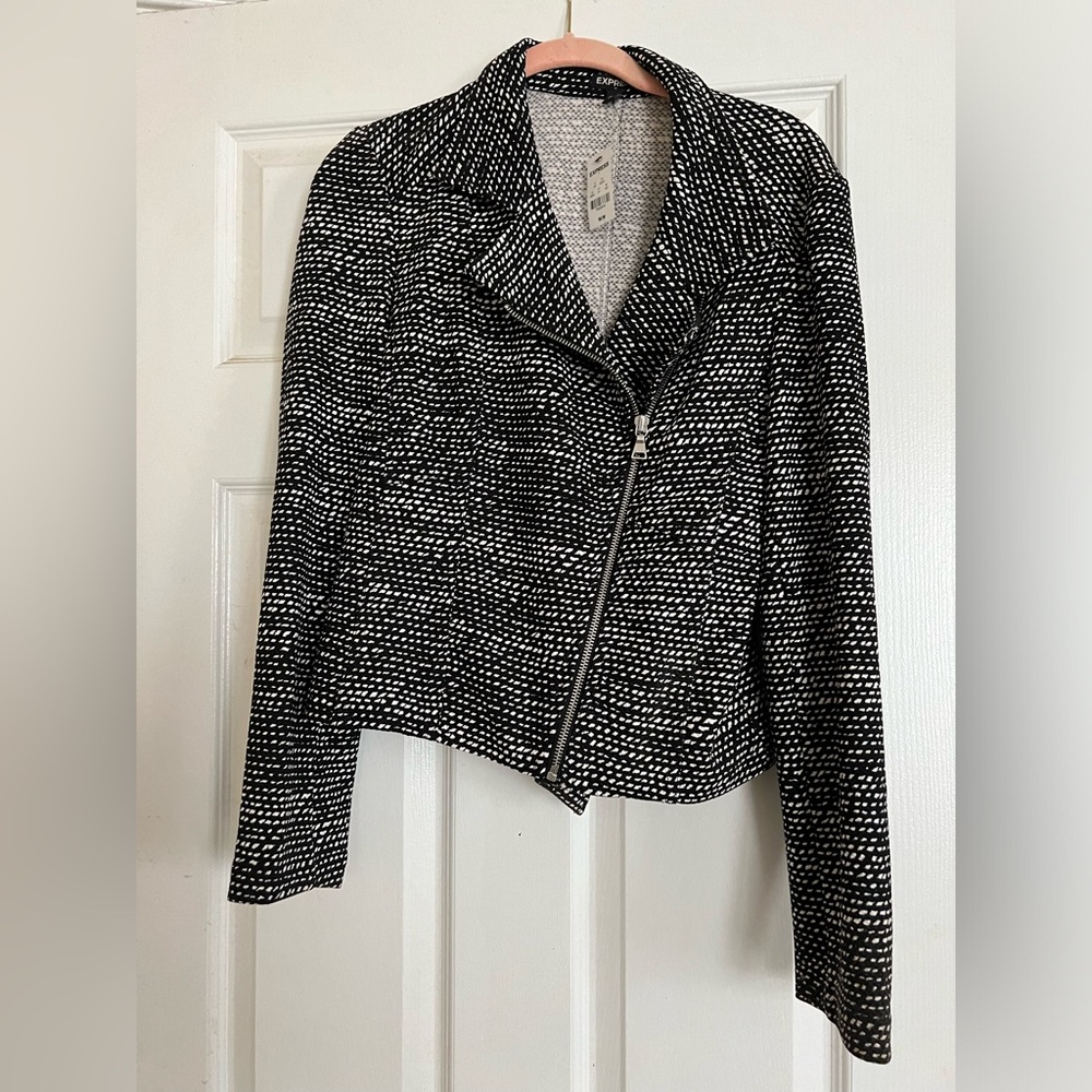 *new, with tags* Casual asymmetrical blazer from Express, size medium